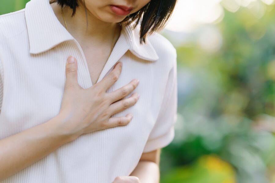 Lifestyle changes to reduce heart palpitations, including stress management, healthy habits, and heart-friendly daily routines.